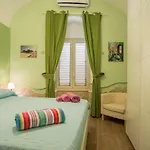 La Nicchia 2 *