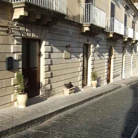 La Nicchia 2 *