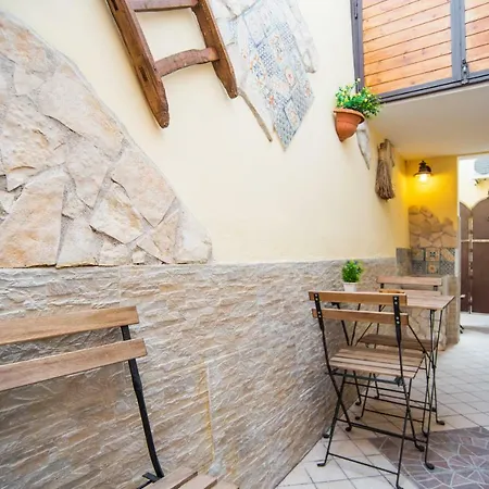 La Nicchia 2 Apartment *
